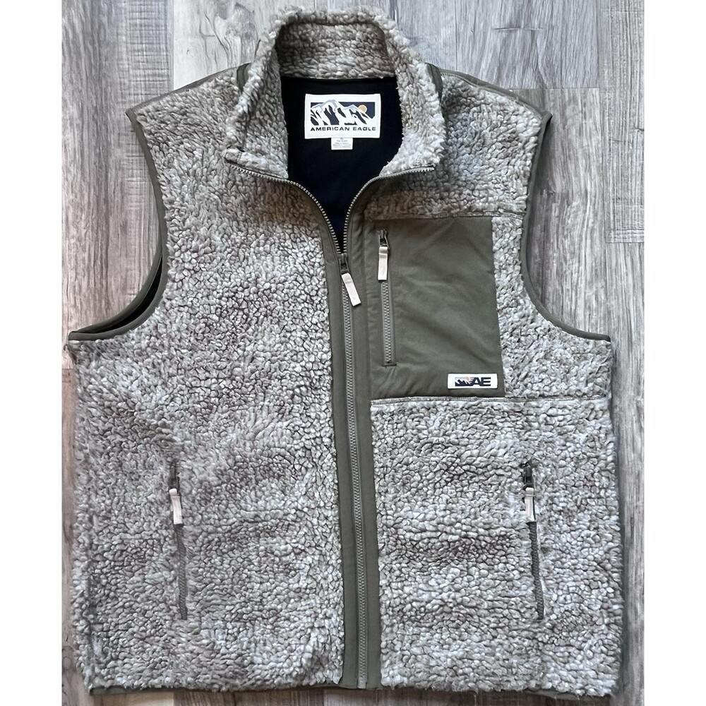 American Eagle Outfitters Menโs XL Sherpa Fleece Vest Zip Pockets Outdoors Hike